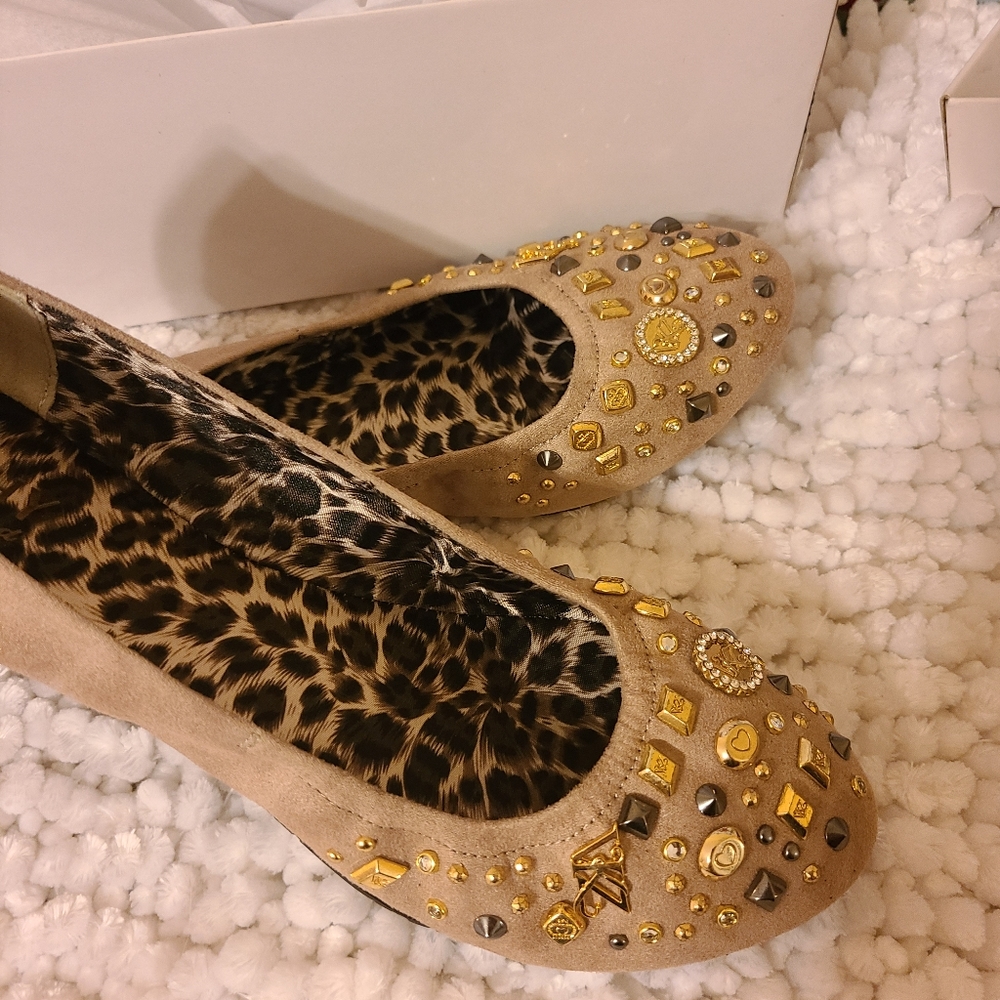 Kathy Van Zeeland TAN Flats - NEW WMS 11